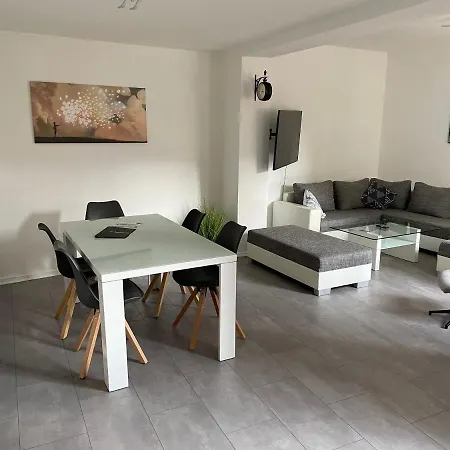 Grosse Moderne Ferienwohnung, Ruhige Innenstadtlage Kassel Exterior photo
